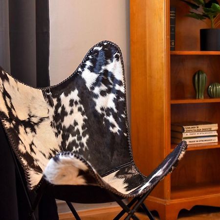 Stylish & Spacious Apartment Near The Old Town - A Touch Of History, A Dash Of Modernity Бухарест Екстер'єр фото
