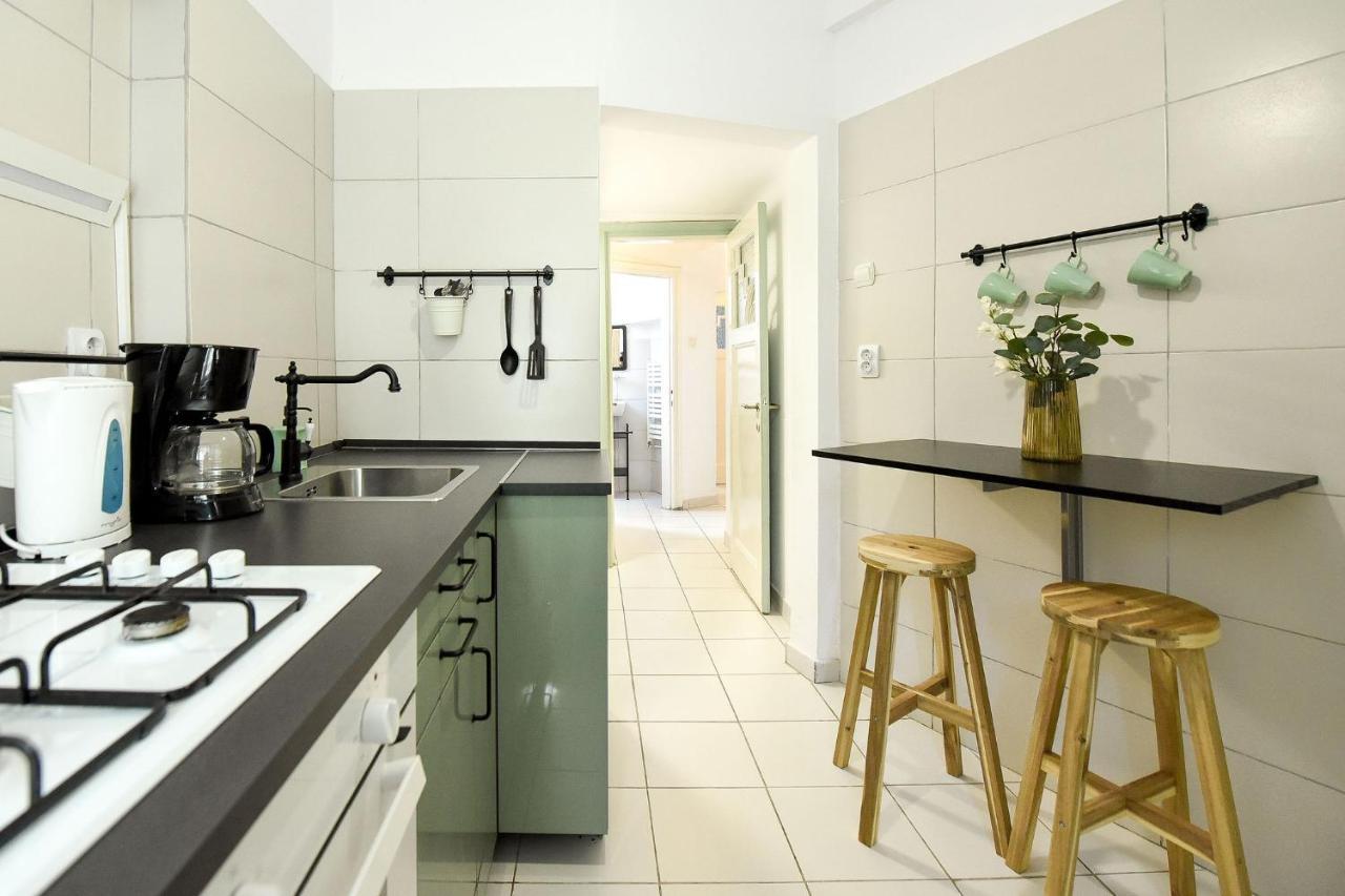 Stylish & Spacious Apartment Near The Old Town - A Touch Of History, A Dash Of Modernity Бухарест Екстер'єр фото